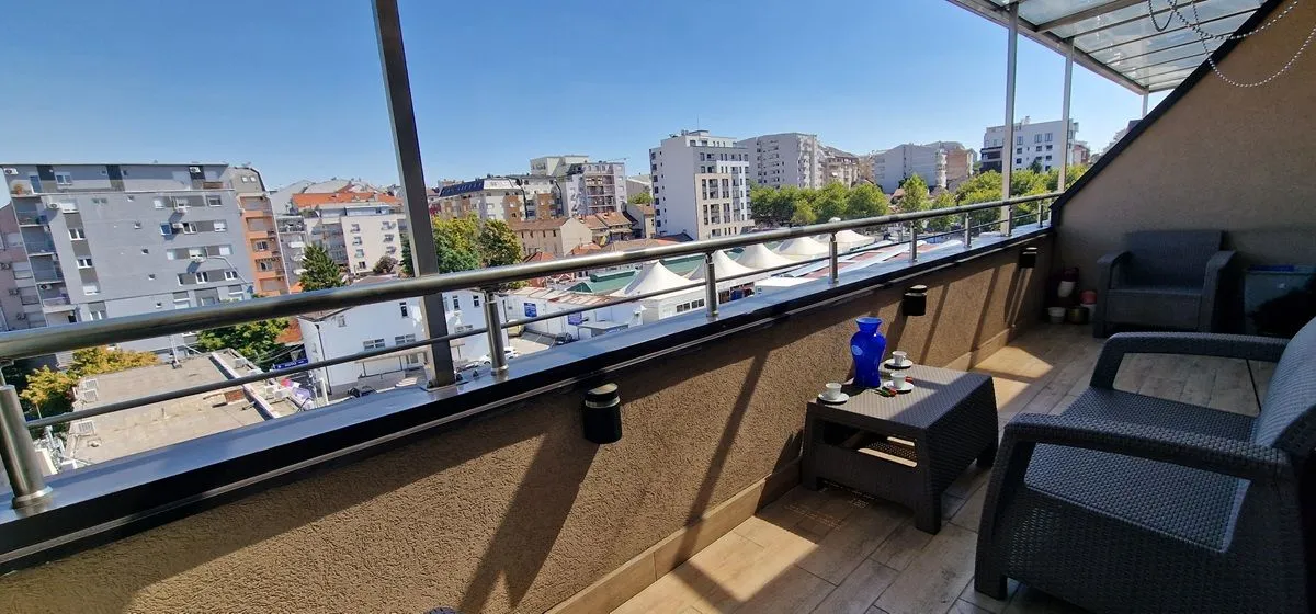 Prodaja, stan, 118m², Đeram Pijaca, Beograd