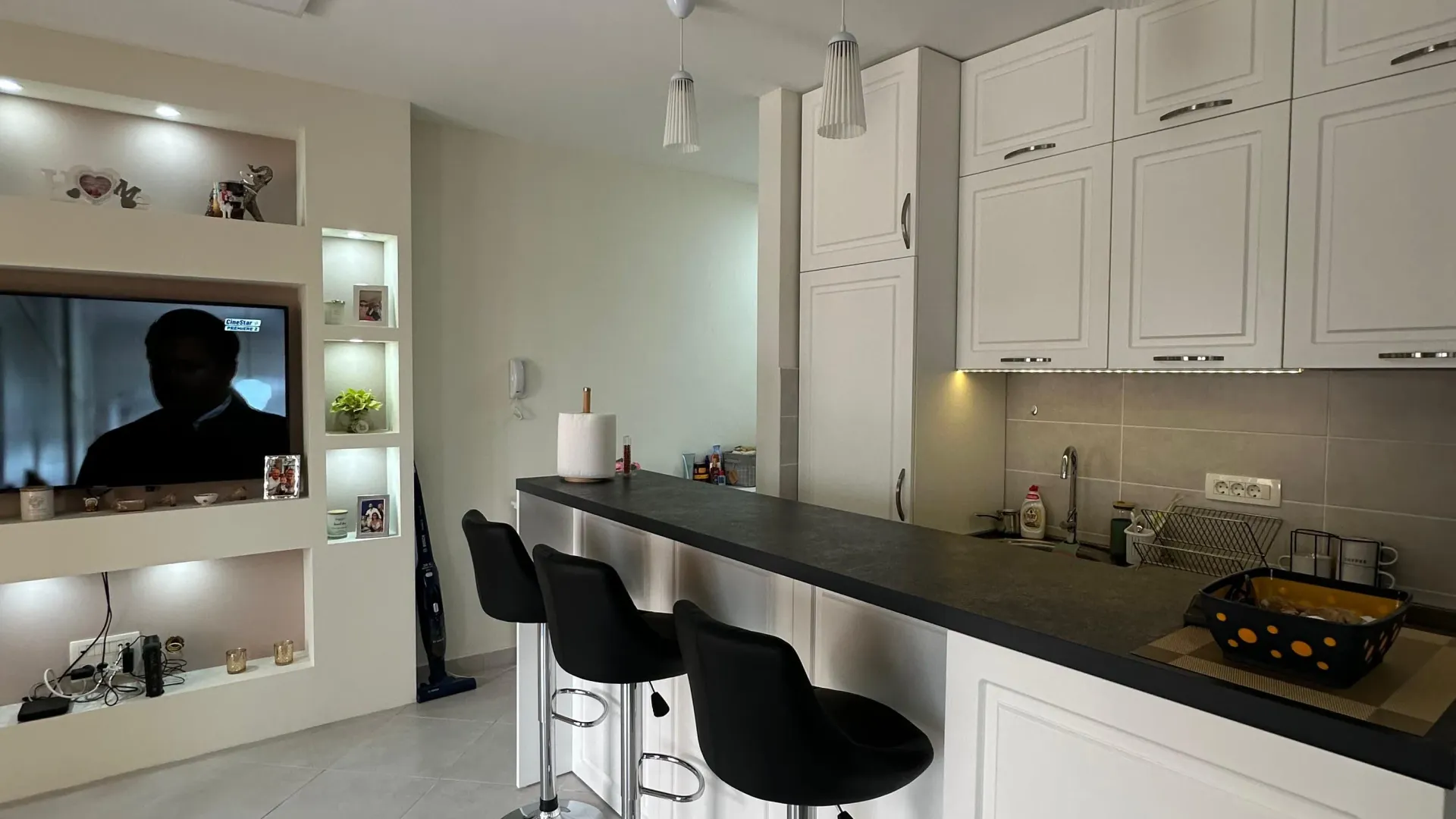 Rent, one bedroom apartment, 48m², Tivat, Crna Gora