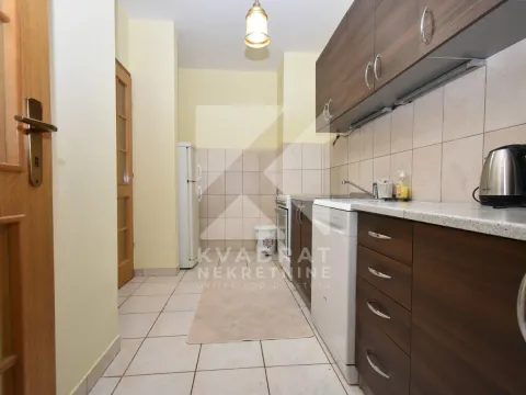Izdavanje, jednosoban stan, 57m², Stari Aerodrom, Podgorica - image 4