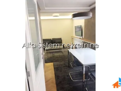 Izdavanje, trosoban stan, 70m², Kalenić Pijaca, Vračar Sve Podlokacije - image 2