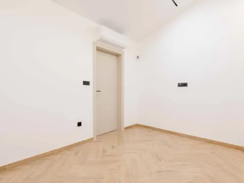 Prodaja, kuća, 240m², Kamenovo, Budva - image 8