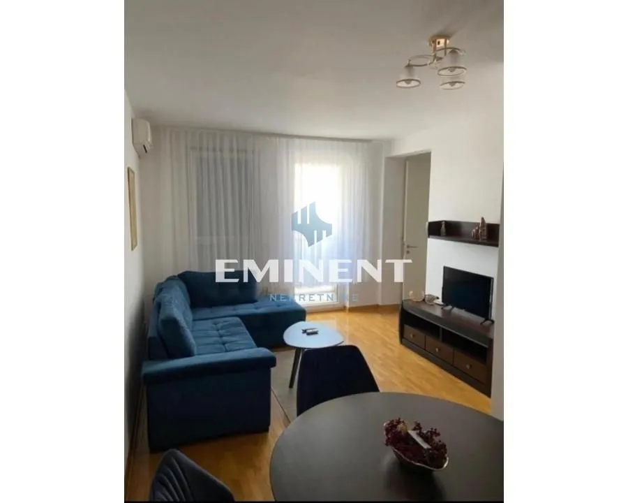 Izdavanje, dvosoban stan, 48m², Novi Beograd Blok 67, Novi Beograd Sve Podlokacije