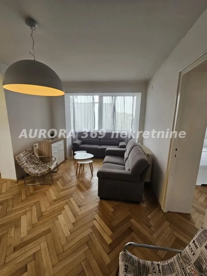 Prodaja, dvosoban stan, 48m², Stari grad, Novi Sad