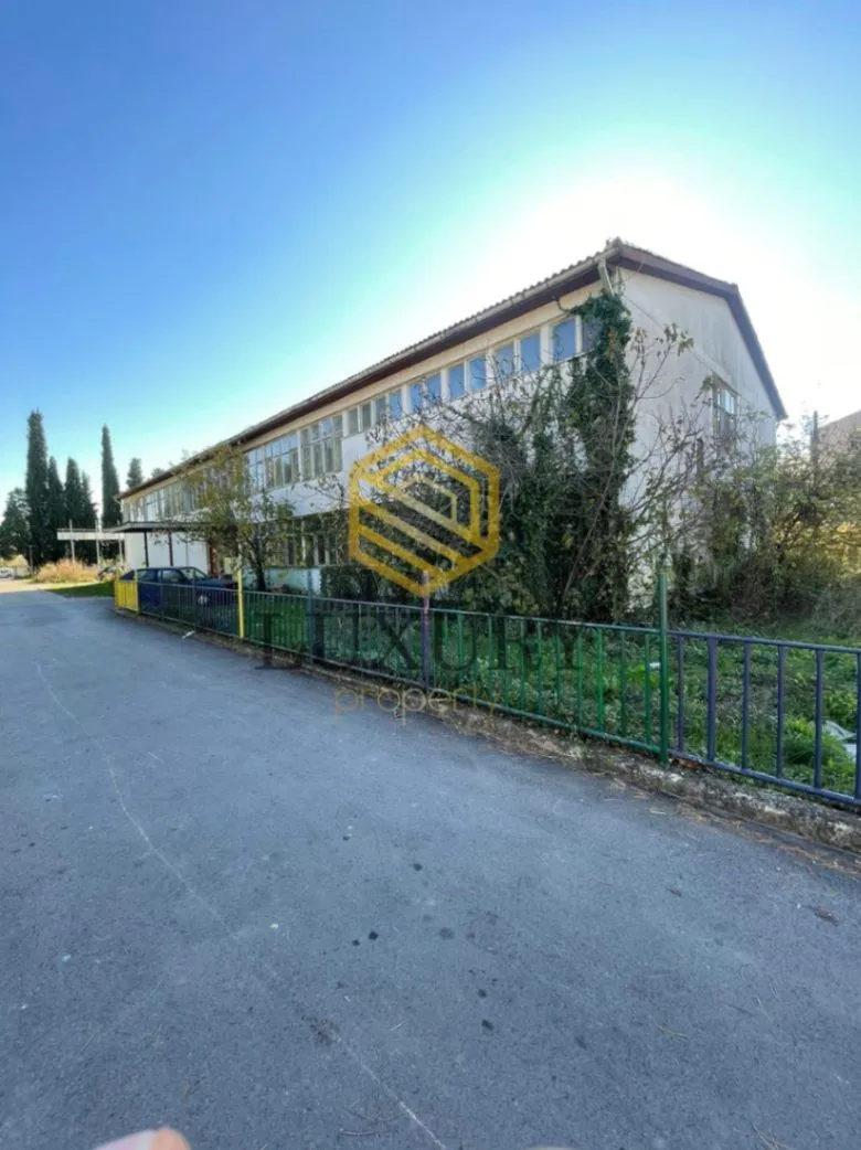 Rent, office space, 1200m², Spuž, Danilovgrad