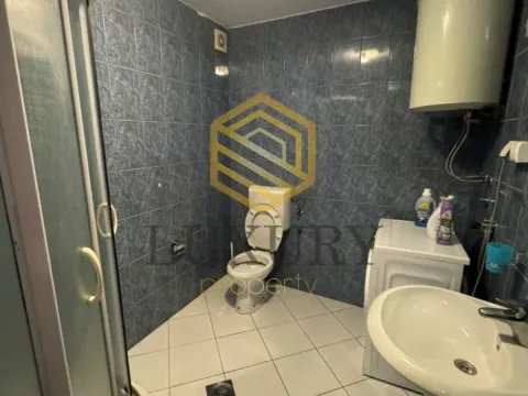 Sale, two bedroom apartment, 60m², City Kvart, Podgorica - image 16