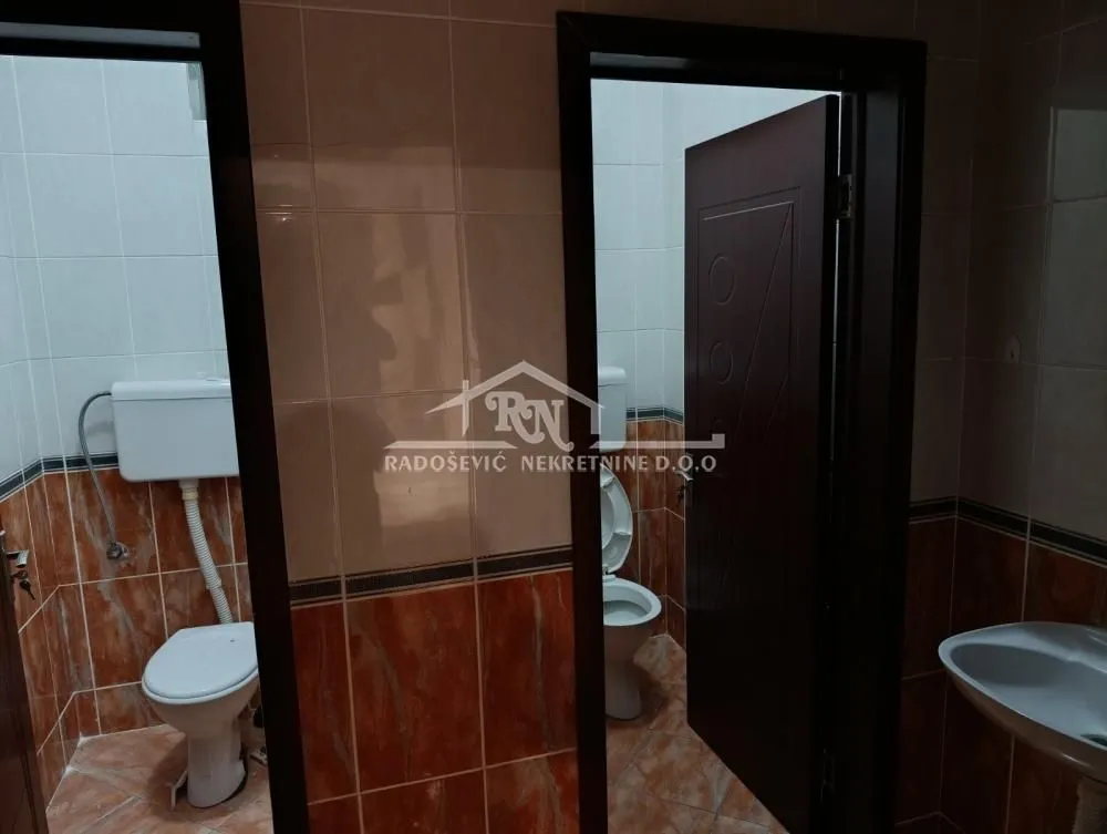 Rent, office space, 180m², Petlovo Brdo, Beograd
