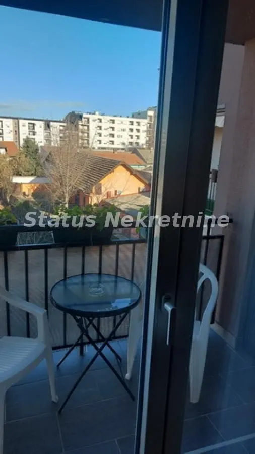 Izdavanje, jednosoban stan, 45m², Salajka, Novi Sad Sve Podlokacije