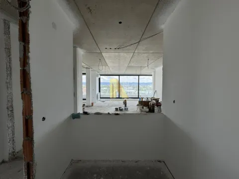 Sale, four bedroom apartment, 204m², Sajmište, Novi Sad - image 8