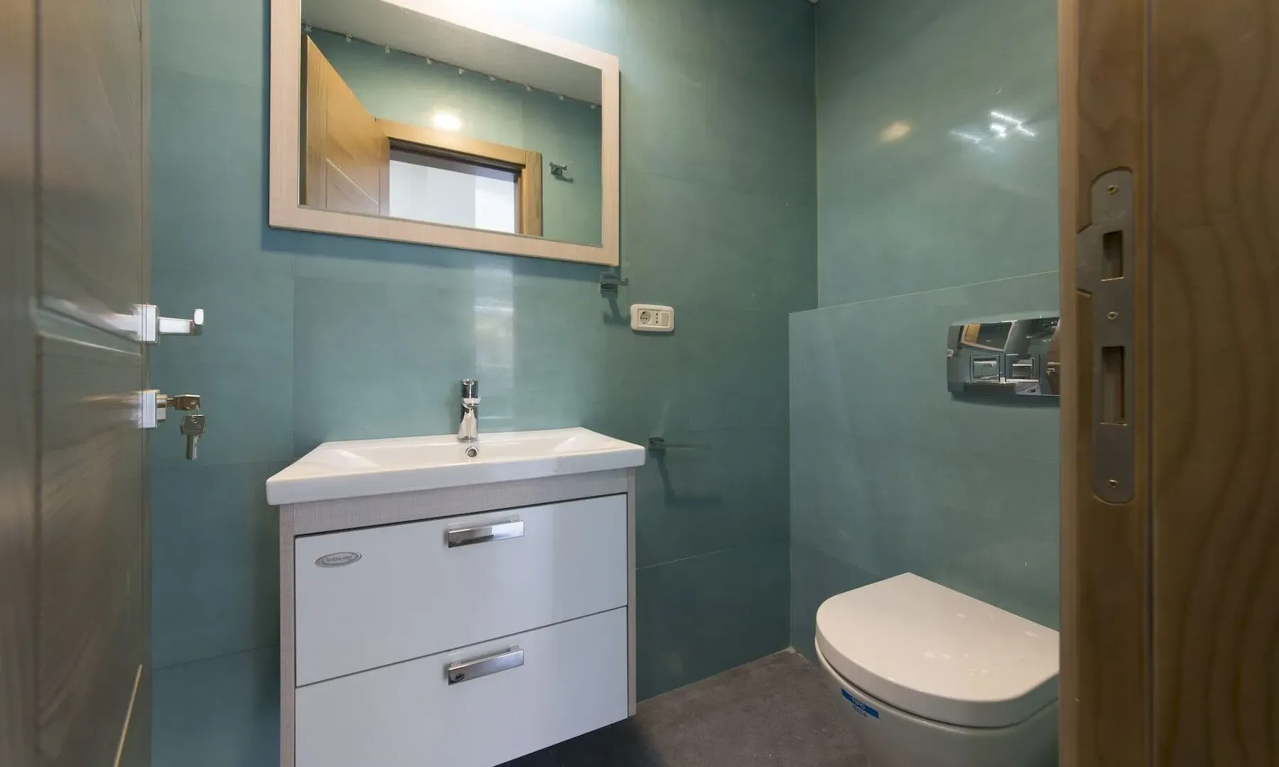 Sale, house, 250m², Kotor, Crna Gora