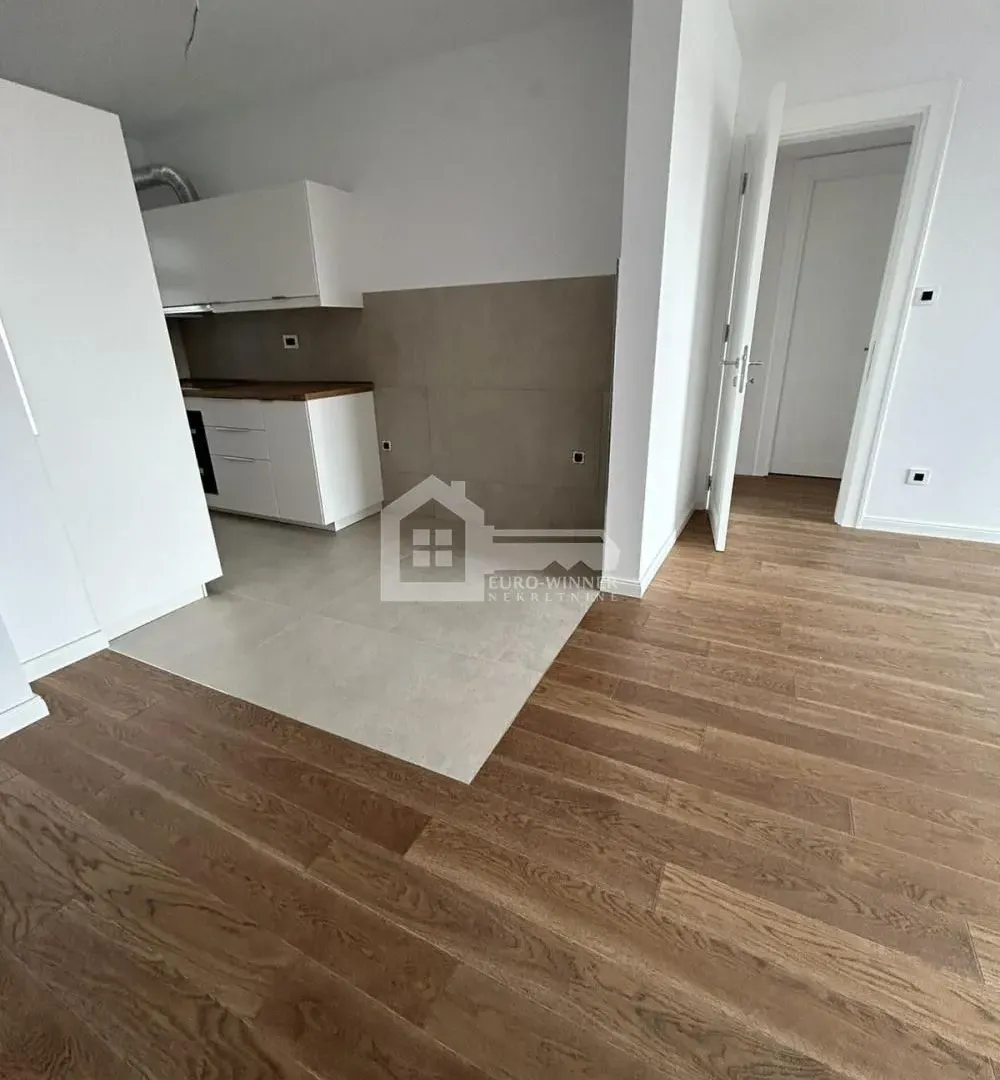 Rent, two bedroom apartment, 71m², Čubura, Beograd