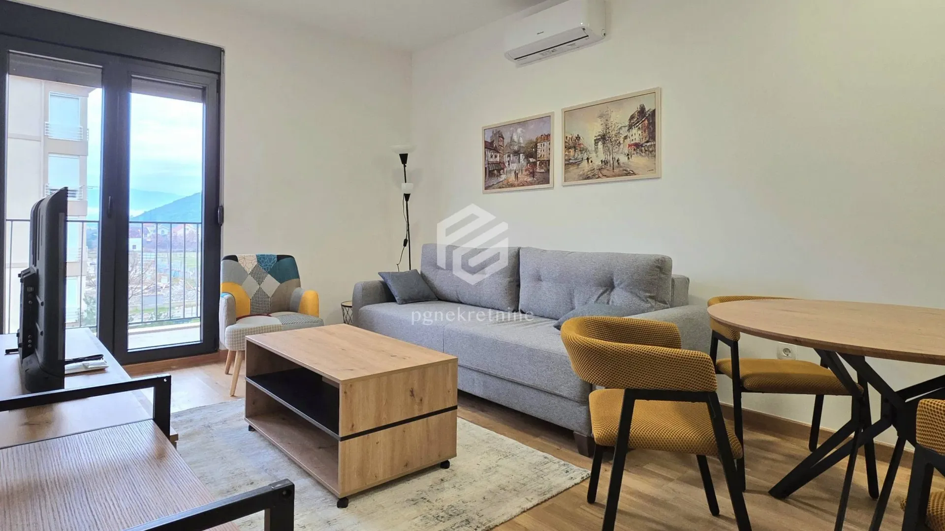 Izdavanje, jednosoban stan, 40m², Tološi, Podgorica