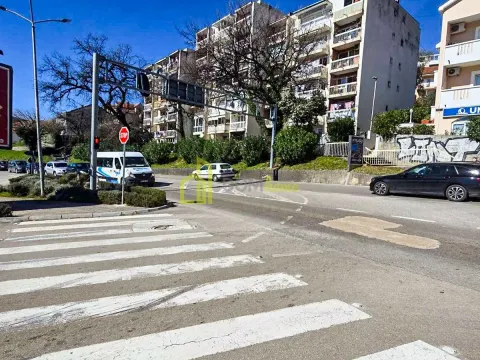 Sale, three bedroom apartment, 79m², Topla, Herceg Novi - image 3