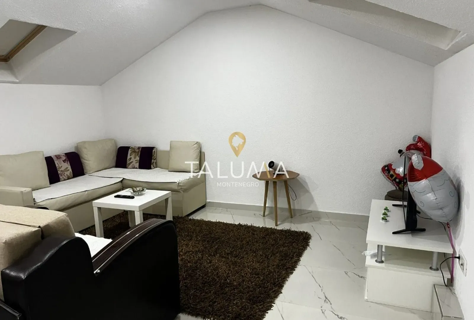 Izdavanje, dvosoban stan, 80m², Zabjelo, Podgorica