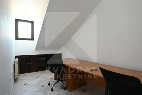 Rent, office space, 150m², Centar, Podgorica - image 9
