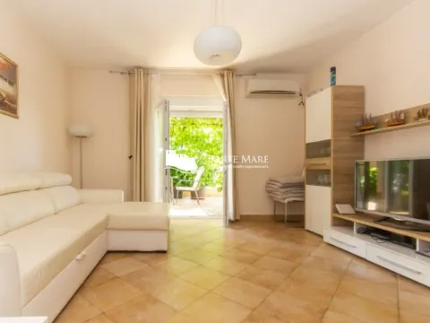 Prodaja, kuća, 200m², Đenovići, Herceg Novi - image 2