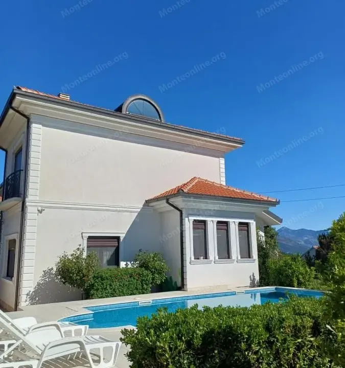 Prodaja, kuća, 277m², Radovići, Tivat