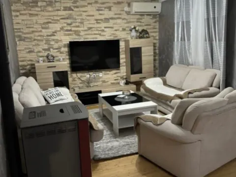 Rent, house, 125m², Tivat, Crna Gora - image 2