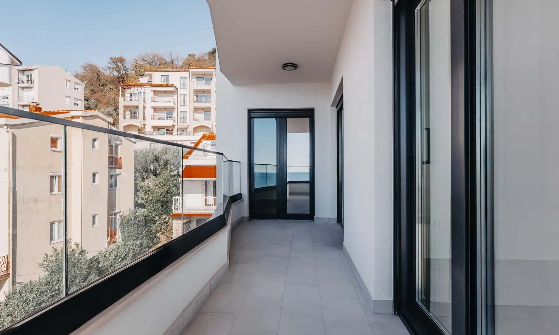 Izdavanje, ugostiteljski objekat, 1600m², Budva, Crna Gora