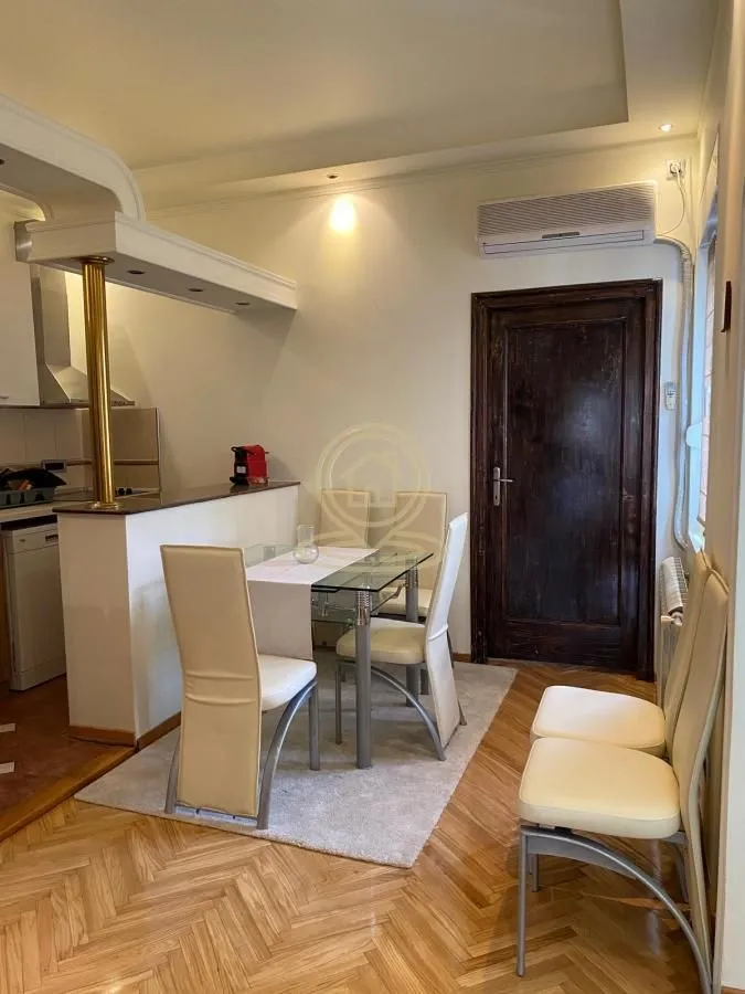 Rent, three bedroom apartment, 75m², Vračar Hram, Vračar Sve Podlokacije