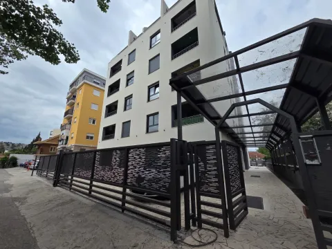Prodaja, jednosoban stan, 49m², Zagorič, Podgorica - image 2