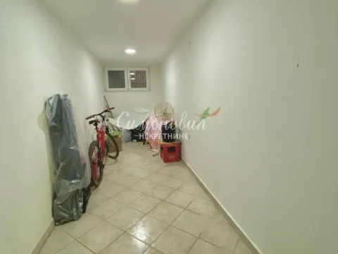 Sale, house, 540m², Jajinci, Voždovac Sve Podlokacije - image 5