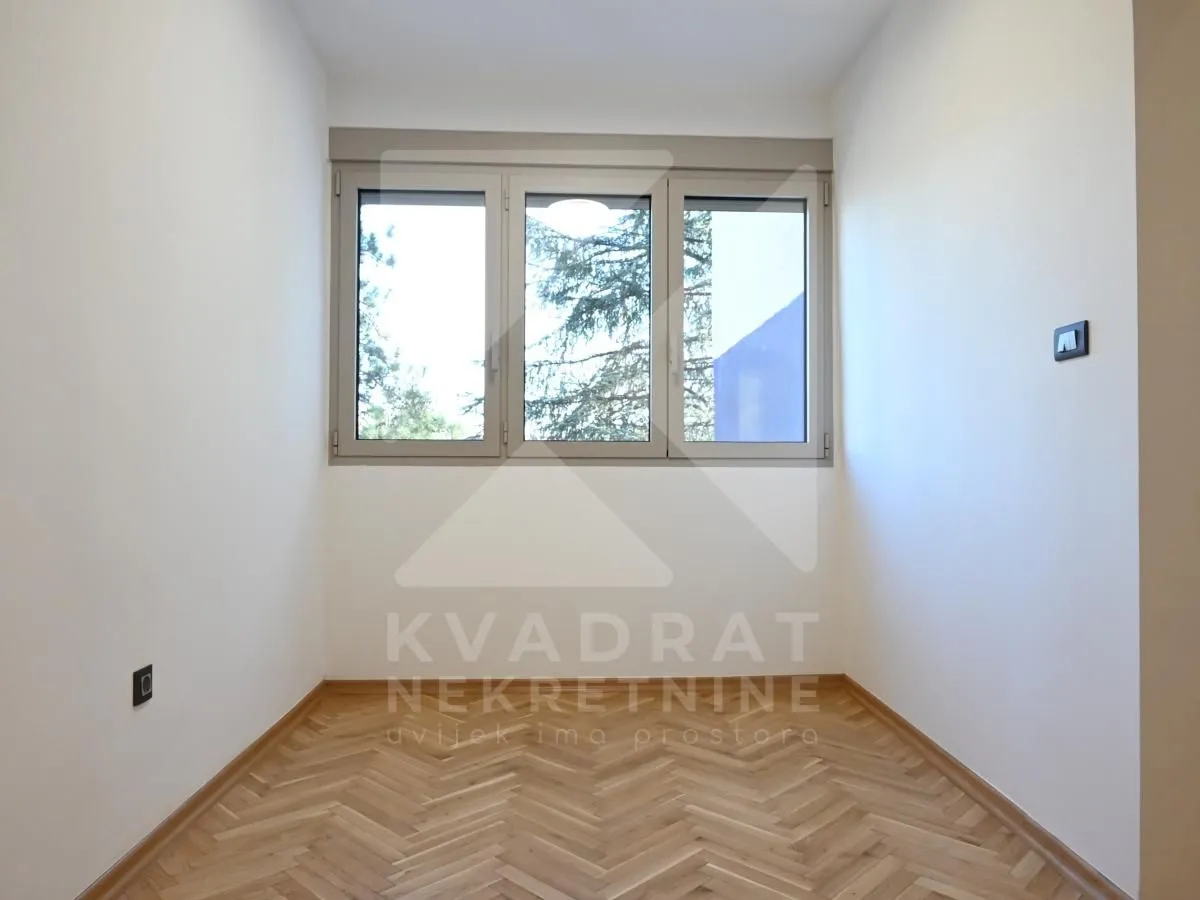 Rent, office space, 106m², Baston, Podgorica