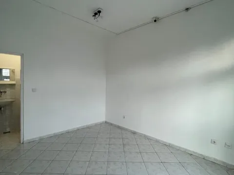Rent, office space, 14m², Centar, Tivat