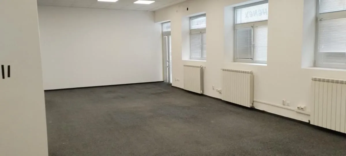 Izdavanje, poslovni prostor, 320m², Novi Beograd Blok 65, Novi Beograd Sve Podlokacije