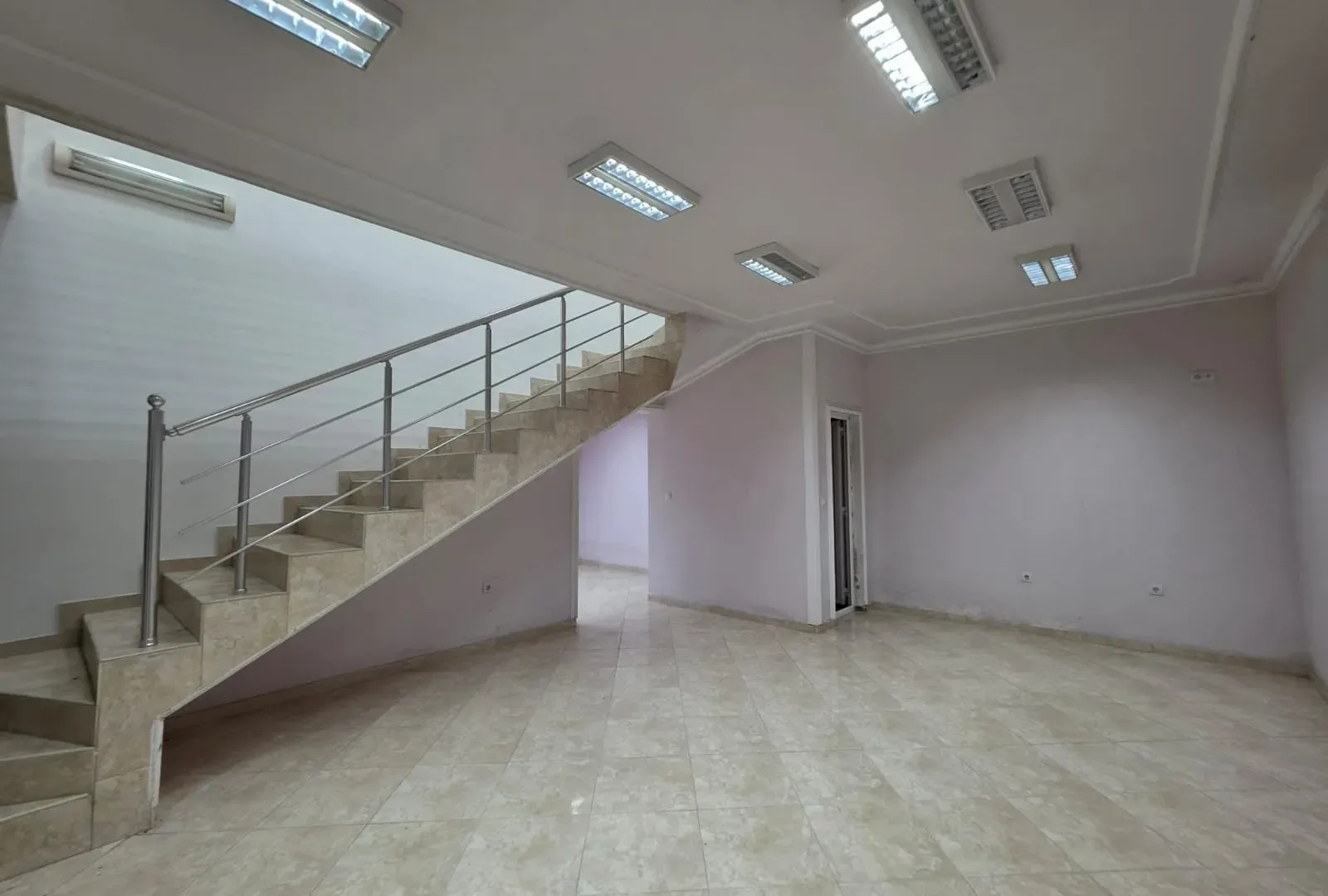 Sale, office space, 82m², Podgorica, Crna Gora