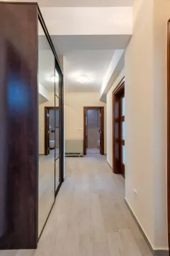 Rent, three bedroom apartment, 141m², Škaljari, Kotor - image 20