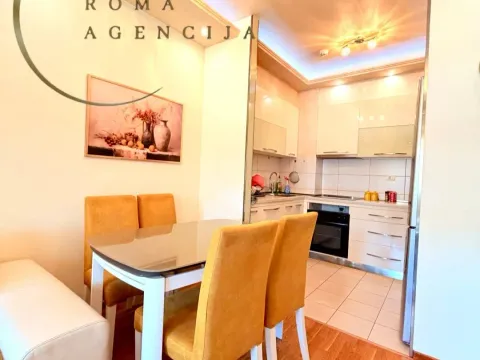 Rent, one bedroom apartment, 50m², City Kvart, Podgorica - image 2