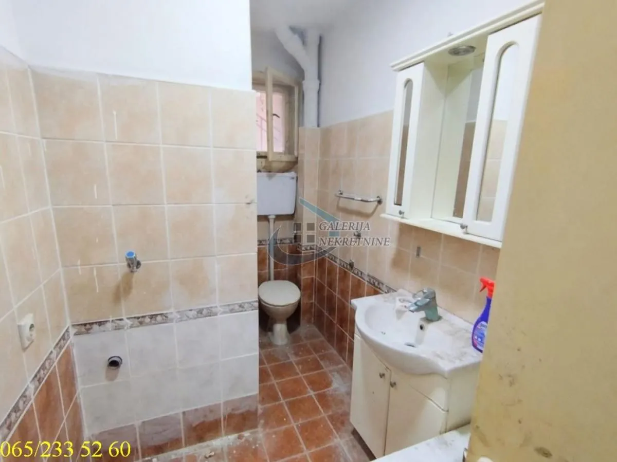 Sale, one bedroom apartment, 38m², Kanarevo Brdo, Beograd