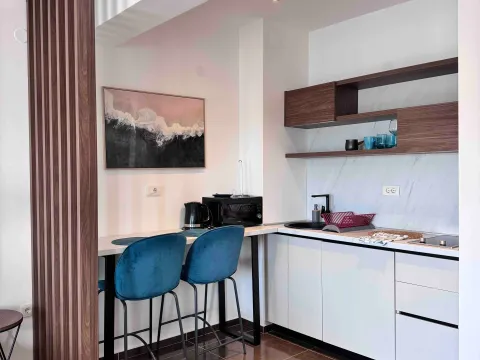 Rent, apartment, 43m², Bečići, Budva - image 2