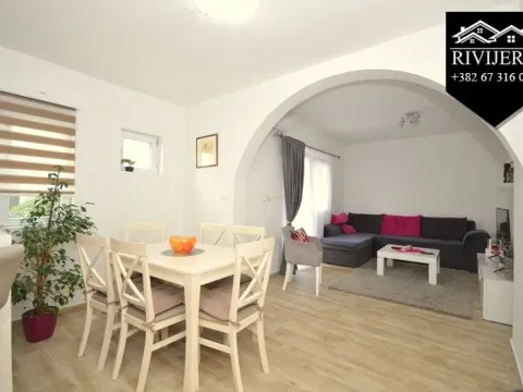 Sale, two bedroom apartment, 85m², Đenovići, Herceg Novi - image 2