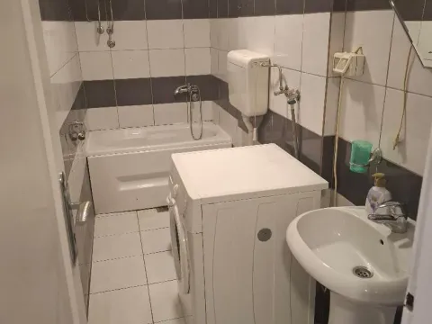 Rent, one bedroom apartment, 42m², Drac, Podgorica - image 4