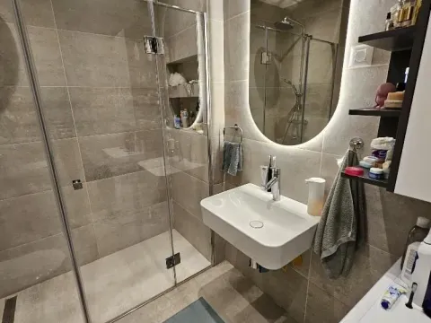 Izdavanje, dvosoban stan, 55m², Stari Grad, Beograd - image 20