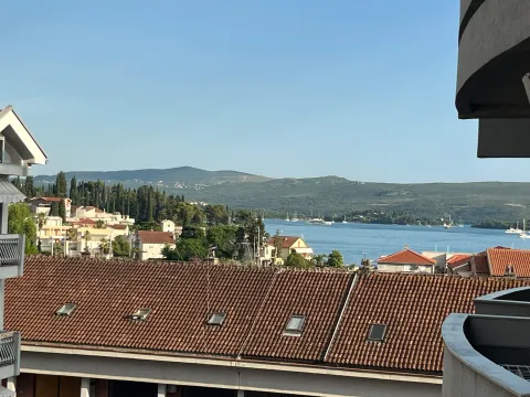 Izdavanje, stan, 82m², Tivat, Crna Gora - image 3