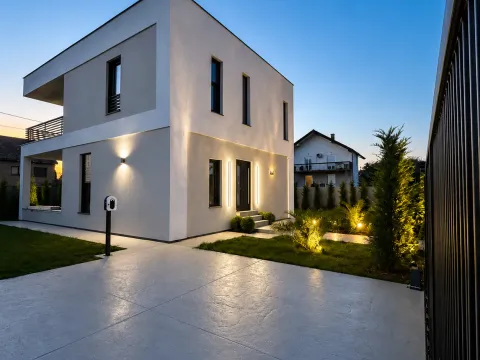 Prodaja, kuća, 225m², Gornja Gorica, Podgorica - image 2