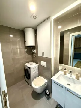 Rent, one bedroom apartment, 47m², Stari Aerodrom, Podgorica - image 11