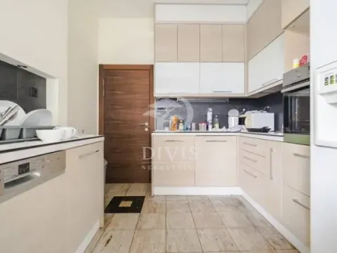 Sale, house, 274m², Partizanov Stadion, Beograd - image 15