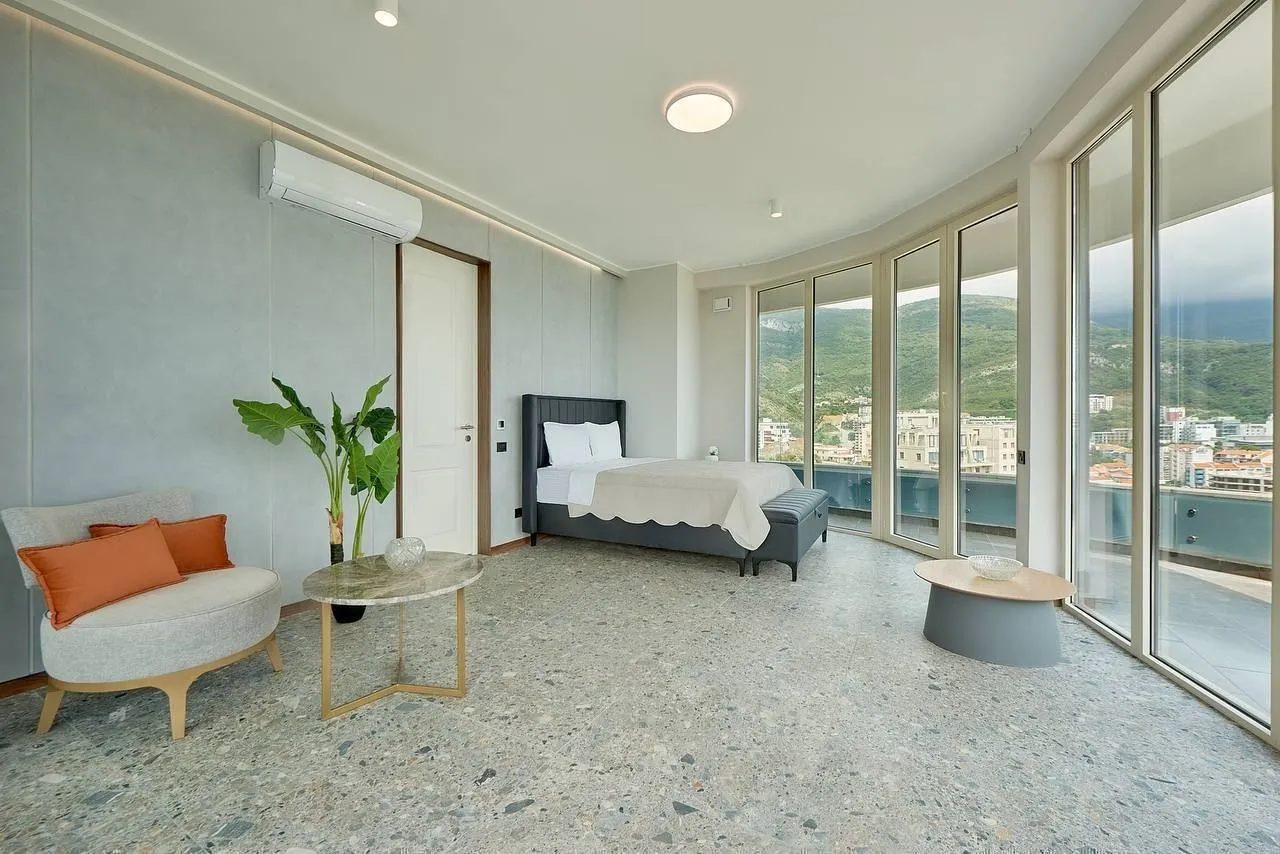 Sale, two bedroom apartment, 115m², Bečići, Budva