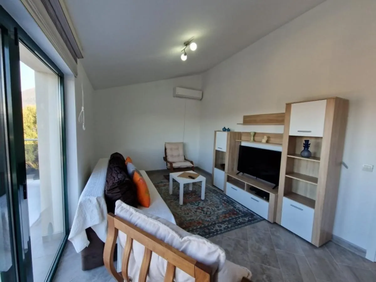 Rent, house, 130m², Mrčevac, Tivat