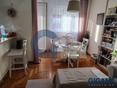 Sale, three bedroom apartment, 90m², Višnjička Banja, Palilula Sve Podlokacije - image 3