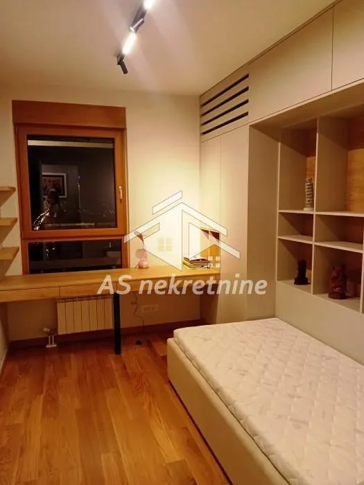 Rent, three bedroom apartment, 98m², Novi Beograd Blok 65, Novi Beograd Sve Podlokacije