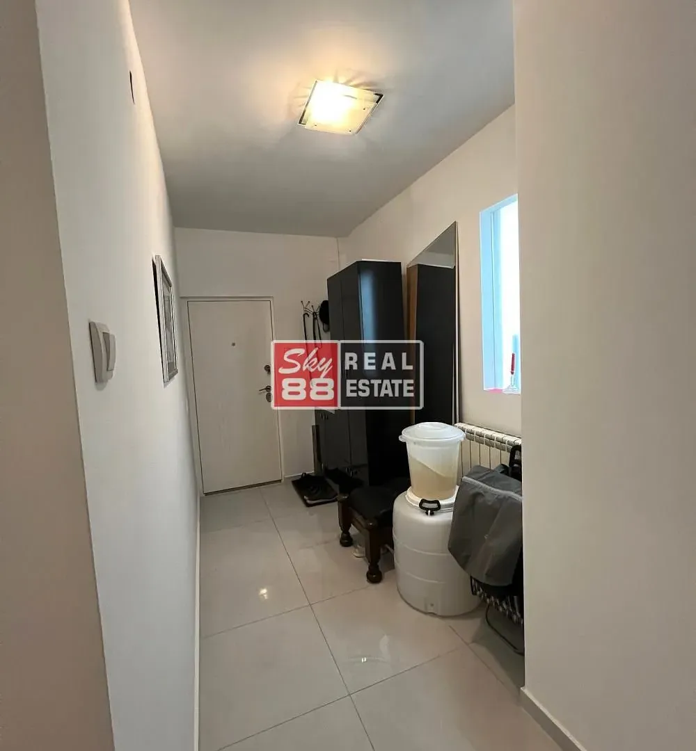 Sale, four bedroom apartment, 76m², Vračar Sve Podlokacije, Beograd