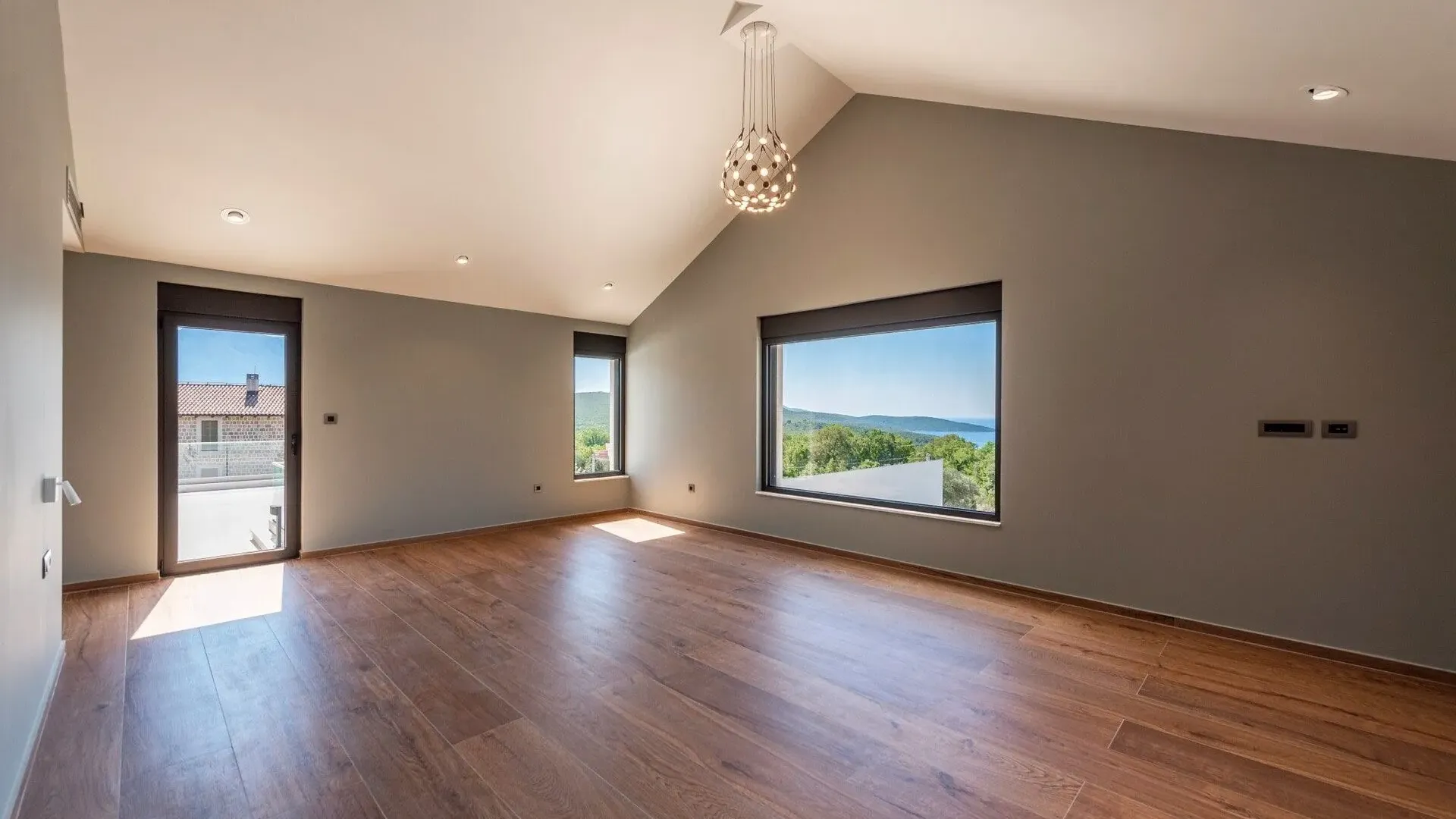 Prodaja, kuća, 558m², Tivat, Crna Gora