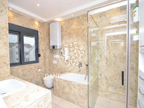 Izdavanje, kuća, 180m², Gornja Gorica, Podgorica - image 43