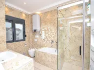 Izdavanje, kuća, 180m², Gornja Gorica, Podgorica - image 43