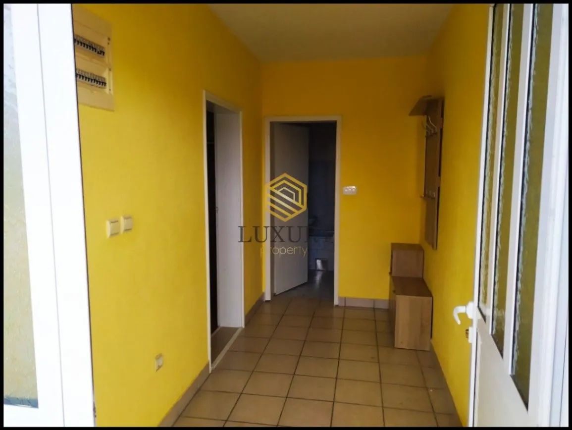 Izdavanje, jednosoban stan, 70m², Donja Gorica, Podgorica