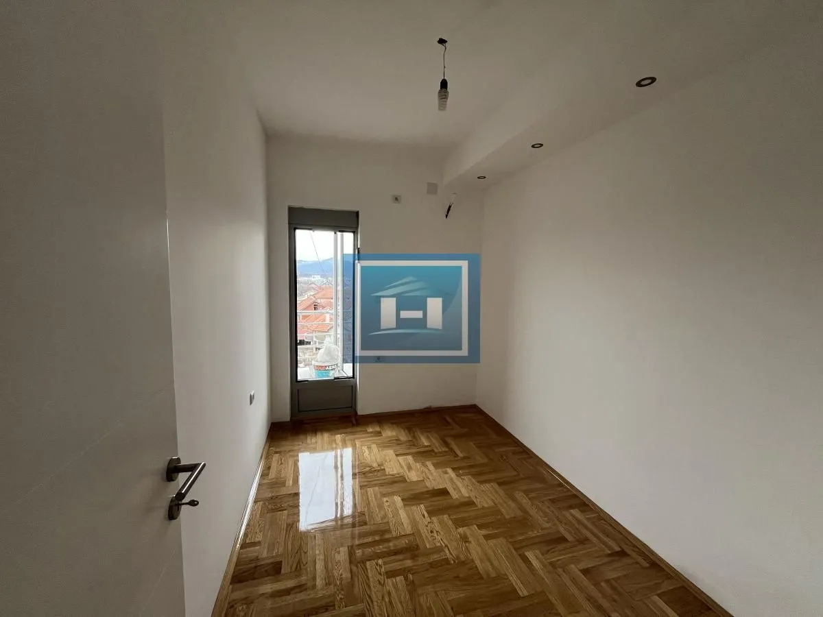 Prodaja, jednosoban stan, 48m², Centar, Paraćin